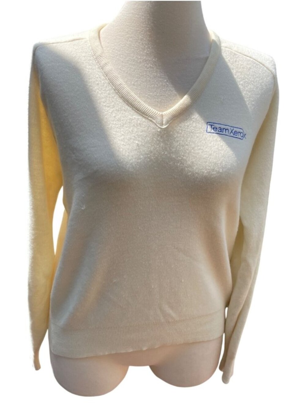 V-Neck Sweater Cream Cotton Acrylic Blend Made In USA Medium Xerox Pine State
